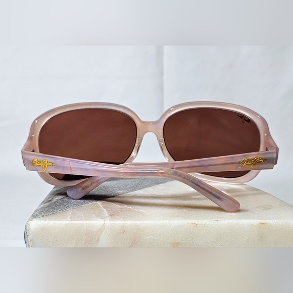 Maui Jim Rainbow Falls Polorized sunglasses with case. - Picture 5 of 16